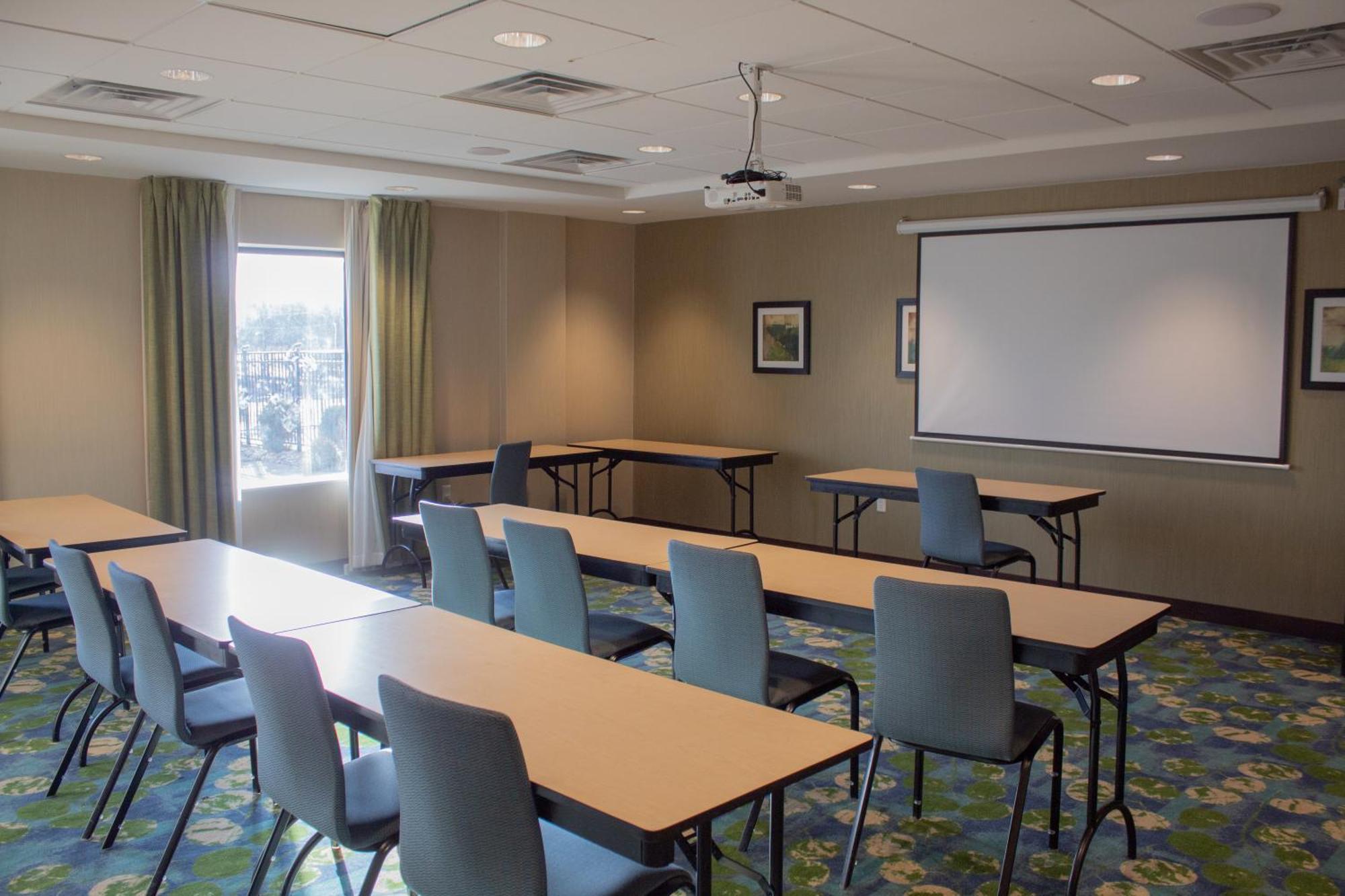 Hampton Inn & Suites Big Rapids, Mi Dış mekan fotoğraf